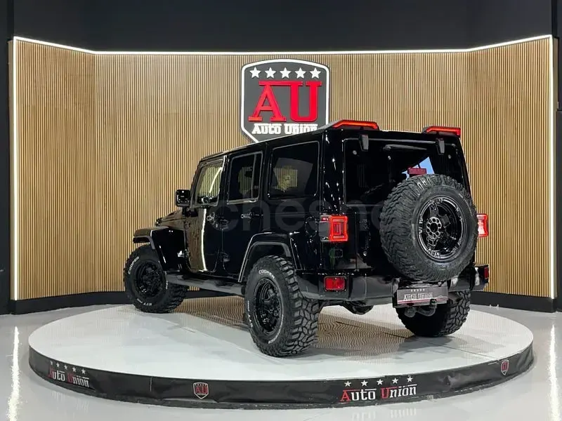 Usado Jeep Wrangler Unlimited Sahara 200 CV (147 kW) 2015 Negro SUV