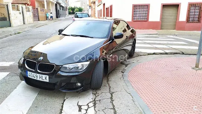 Usado BMW 320 Cabriolet 184 CV (135 kW) 2012 Negro Descapotable