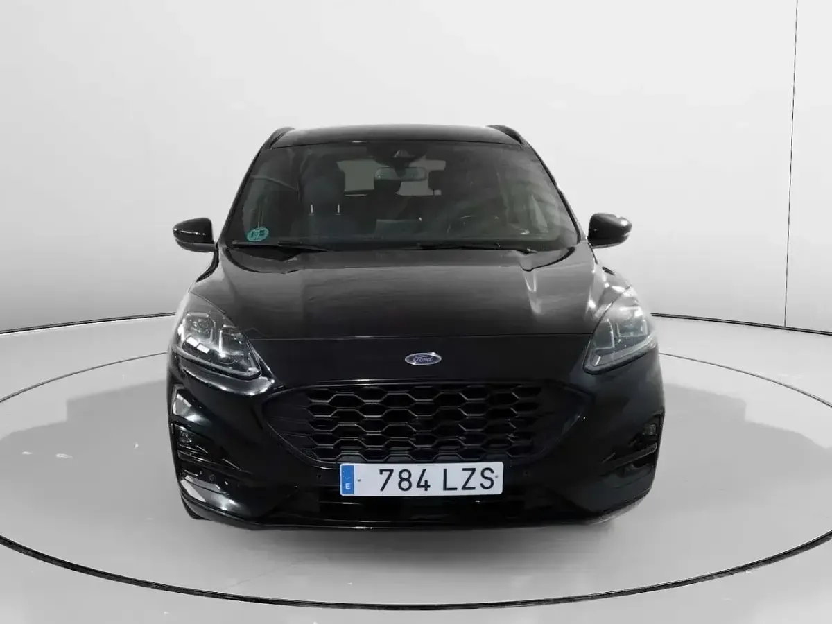 Usado Ford Kuga ST-Line 150 CV (110 kW) 2022 Negro SUV