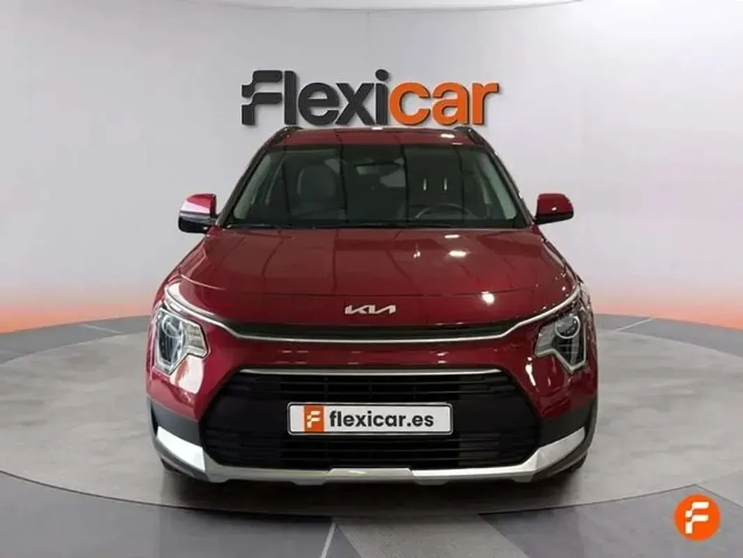 Usado Kia Niro 129 CV (94 kW) 2025 Rojo SUV