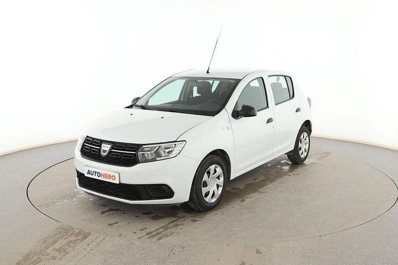 Usado Dacia Sandero Essentiel 73 CV (53 kW) 2019 Blanco Berlina