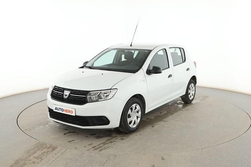 Blanco Usado 2019 Dacia Sandero Essentiel Berlina | 9399 € (Precio justo) - Imagen 1/3