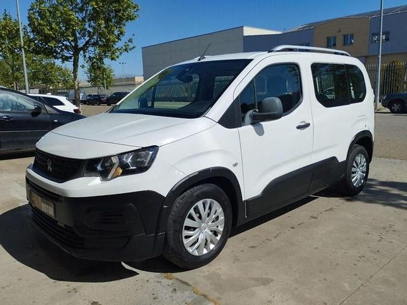 Usado Peugeot Rifter Access 75 CV (55 kW) 2019 Blanco Monovolumen