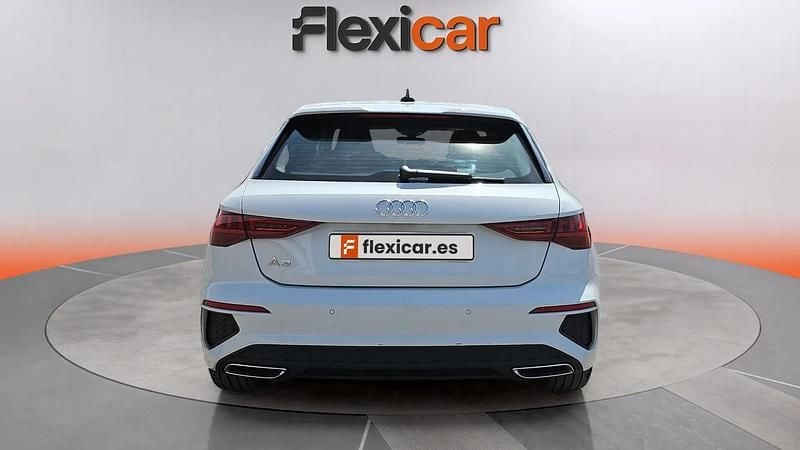 Usado Audi A3 S-Line 151 CV (111 kW) 2023 Blanco Berlina