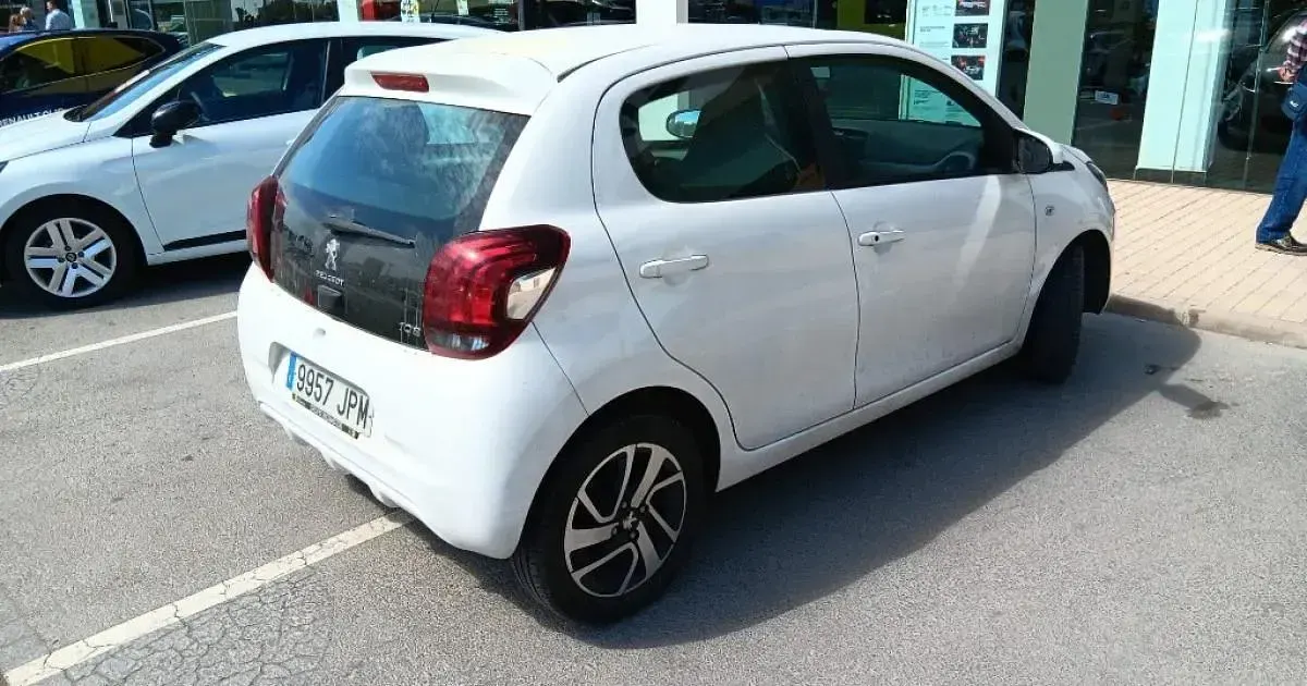 Usado Peugeot 108 Allure 82 CV (60 kW) 2016