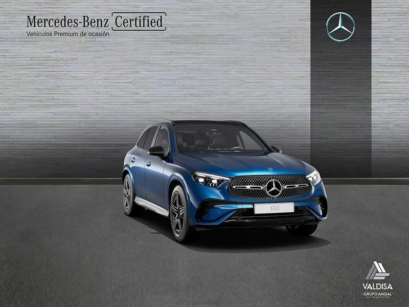 Usado Mercedes GLC220 AMG line 197 CV (144 kW) 2023 Azul