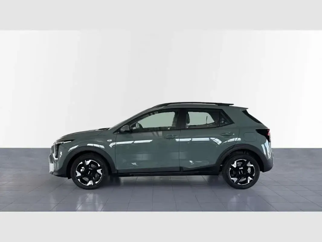 Nuevo Kia Stonic 101 CV (74 kW) 2026 Verde SUV