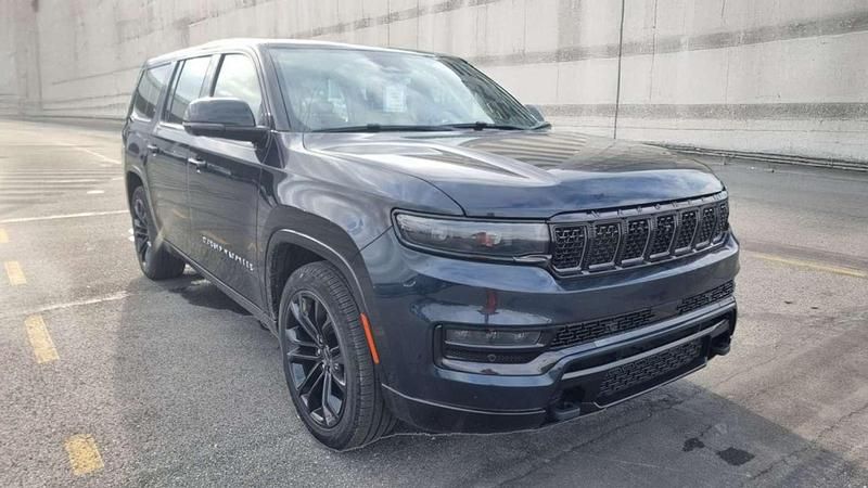 Usado Jeep Wagoneer 540 CV (397 kW) 2024 Negro SUV