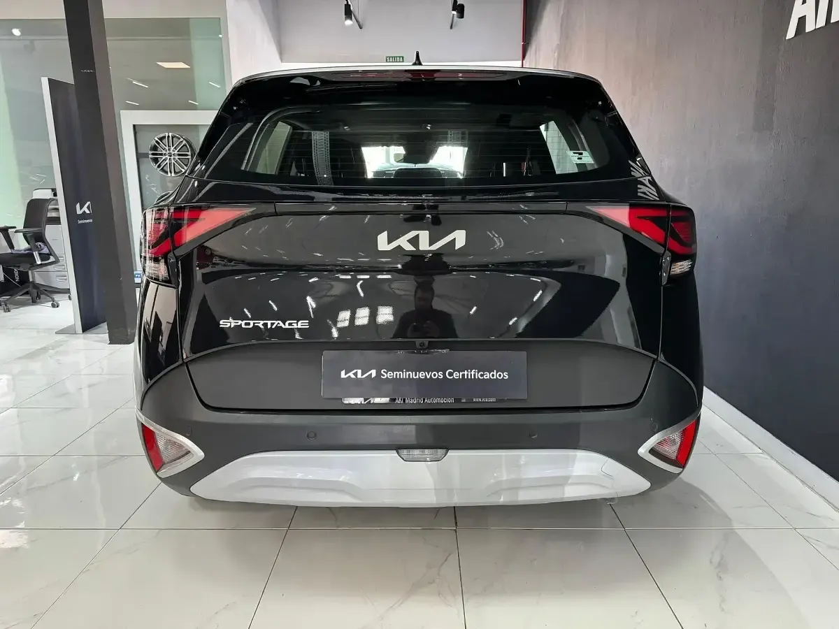 Usado Kia Sportage 215 CV (158 kW) 2025 Negro SUV