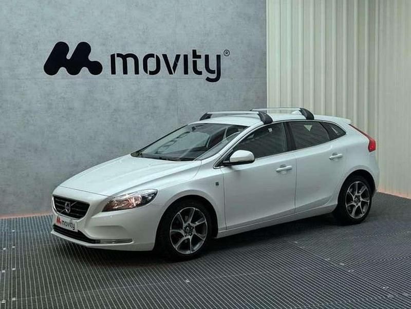 Blanco Usado 2015 Volvo V40 Kinetic Utilitario | 11.990 € (Precio justo) - Imagen 1/4