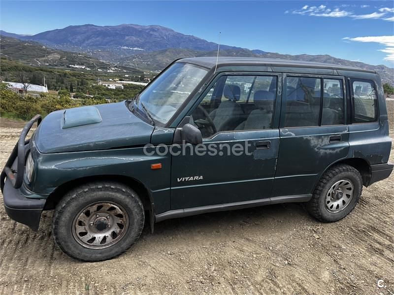 Usado Suzuki Vitara 75 CV (55 kW) 1998 Verde SUV