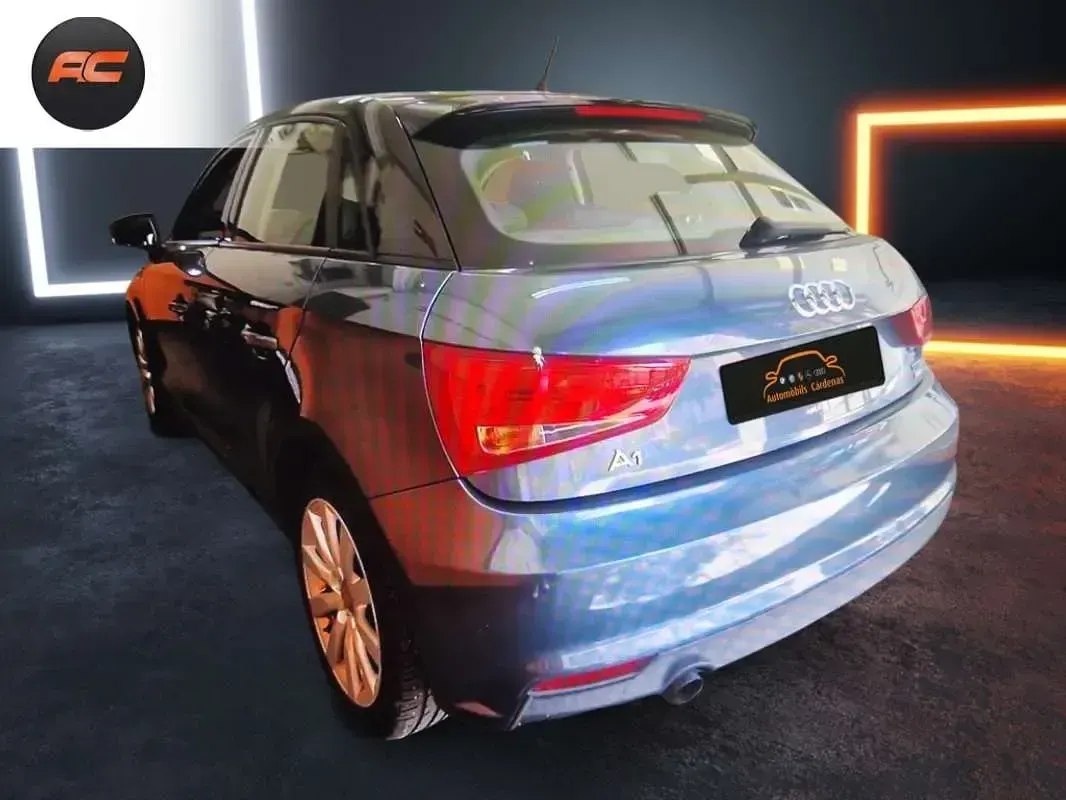Usado Audi A1 Sportback Design 95 CV (69 kW) 2016 Gris Utilitario