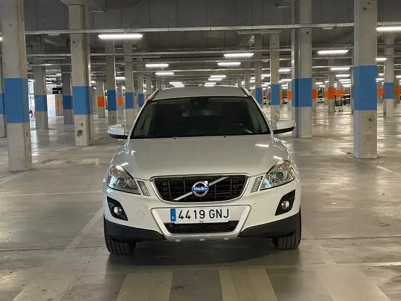 Usado Volvo XC60 Kinetic 175 CV (128 kW) 2010 Blanco SUV