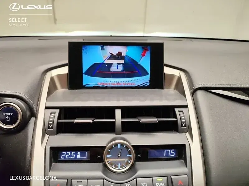 Usado Lexus NX300h Business Edition 197 CV (144 kW) 2017 Blanco SUV