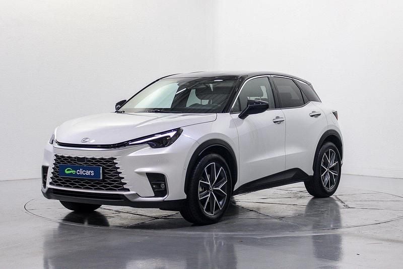 Usado Lexus LBX 136 CV (100 kW) 2024 Blanco SUV