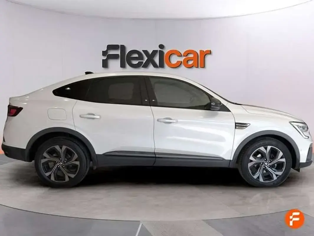 Usado Renault Arkana Zen 140 CV (102 kW) 2022 Blanco SUV
