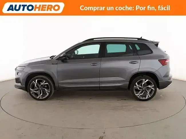Usado Skoda Karoq SportLine 150 CV (110 kW) 2025 Gris SUV