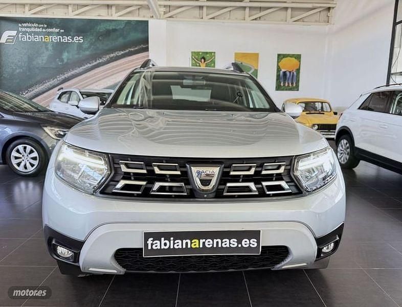 Usado Dacia Duster Prestige 100 CV (73 kW) 2022 Gris / plata SUV
