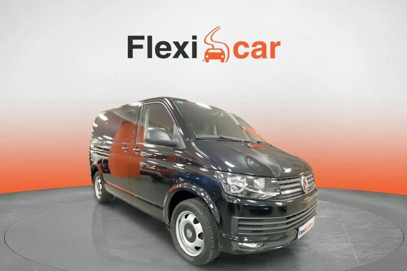 Negro Usado 2017 VW Caravelle Trendline Monovolumen | 25.690 € (Buen precio) - Imagen 1/4
