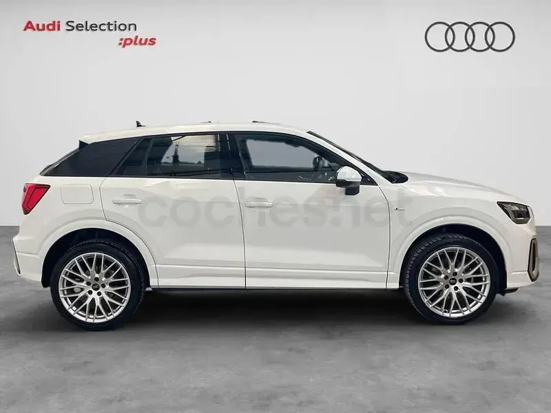 Usado Audi Q2 Ambiente 150 CV (110 kW) 2024 Blanco SUV