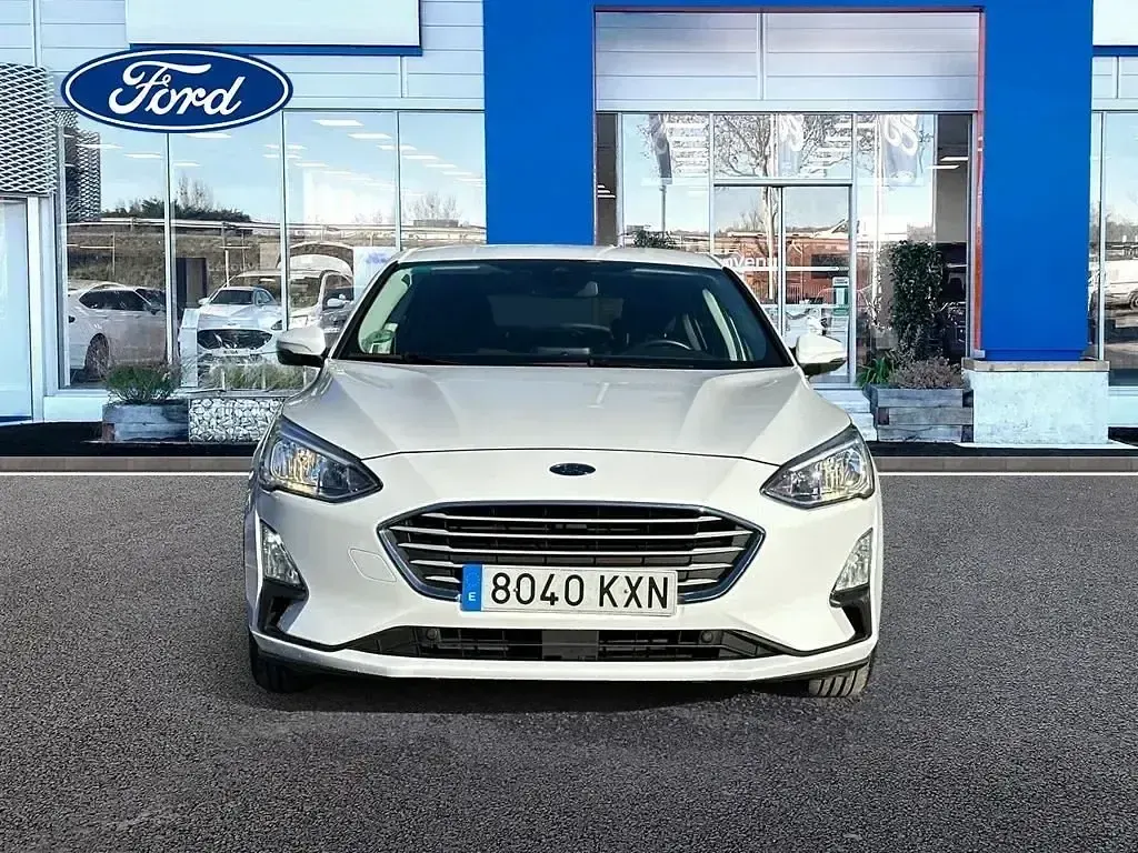 Usado Ford Focus Trend+ 124 CV (91 kW) 2019 Blanco Berlina