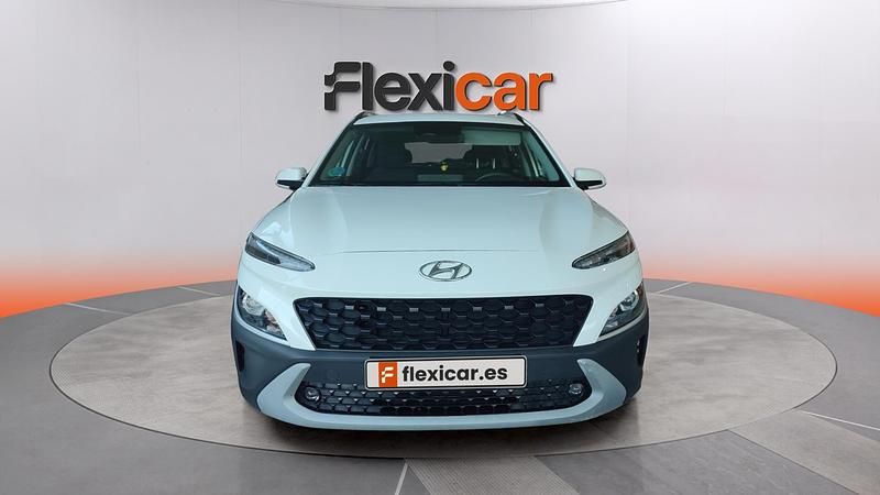 Usado Hyundai Kona Style 141 CV (103 kW) 2021 Blanco SUV