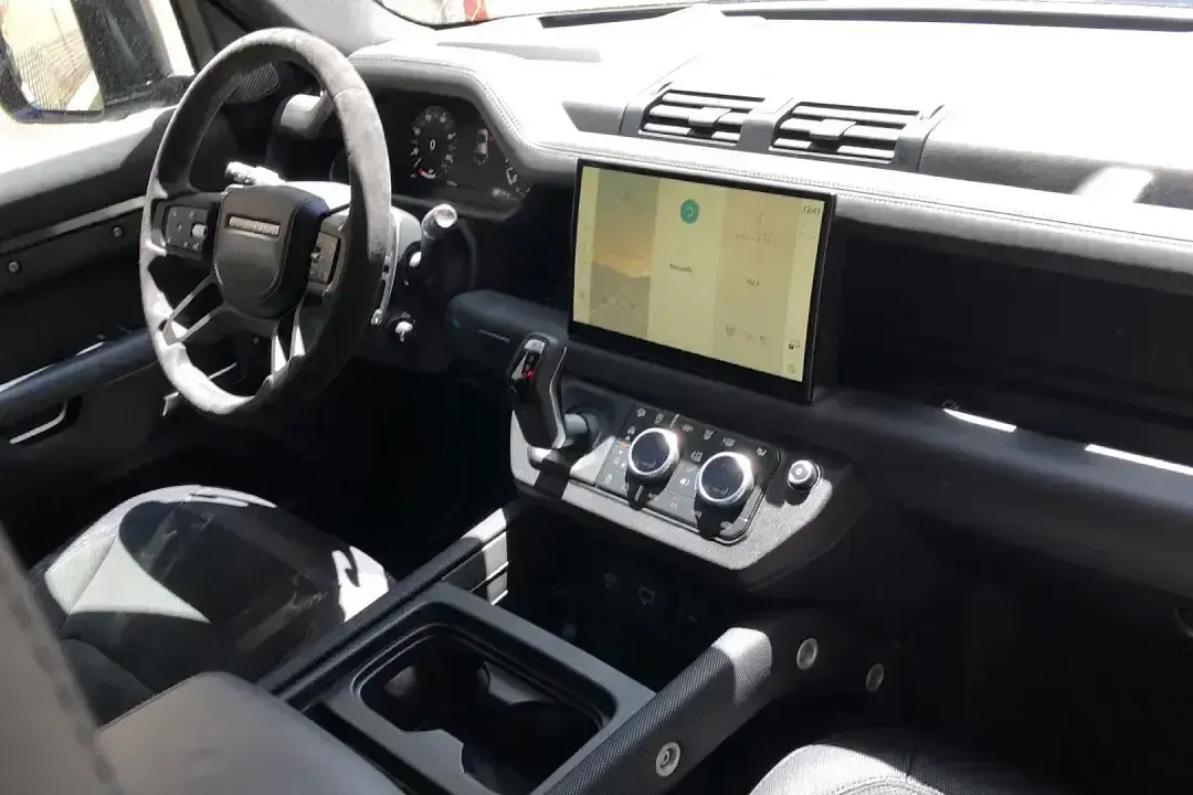 Usado Land Rover Defender 525 CV (386 kW) 2024 Otro SUV
