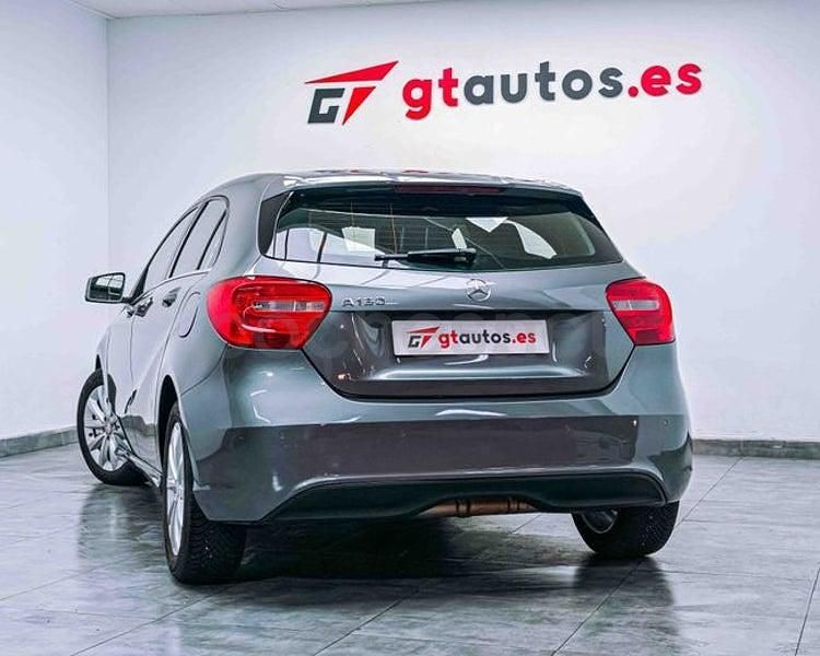 Begagnad Mercedes A180 Style 122 HK (89 kW) 2013 Grå Sedan