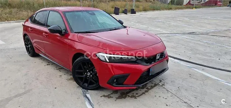Usado Honda Civic Sport 184 CV (135 kW) 2024 Rojo Berlina