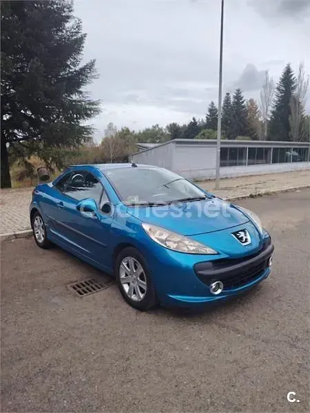 Usado Peugeot 207 CC 110 CV (80 kW) 2007 Azul Descapotable