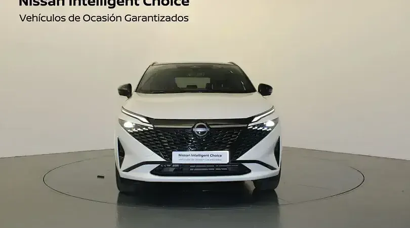 Usado Nissan Qashqai 140 CV (102 kW) 2025 Kori white techo black SUV