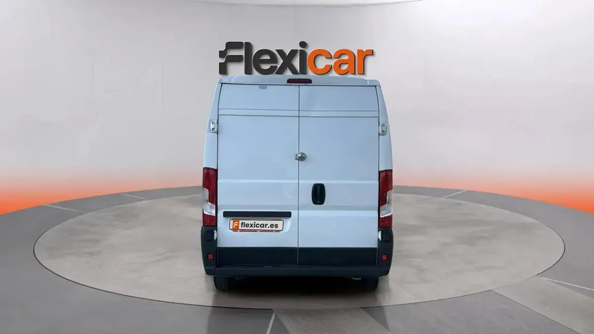 Usado Peugeot Boxer 110 CV (80 kW) 2018 Blanco Van