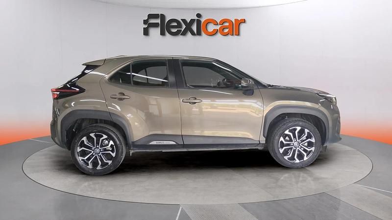 Usado Toyota Yaris Hybrid Active 116 CV (85 kW) 2024 Azul