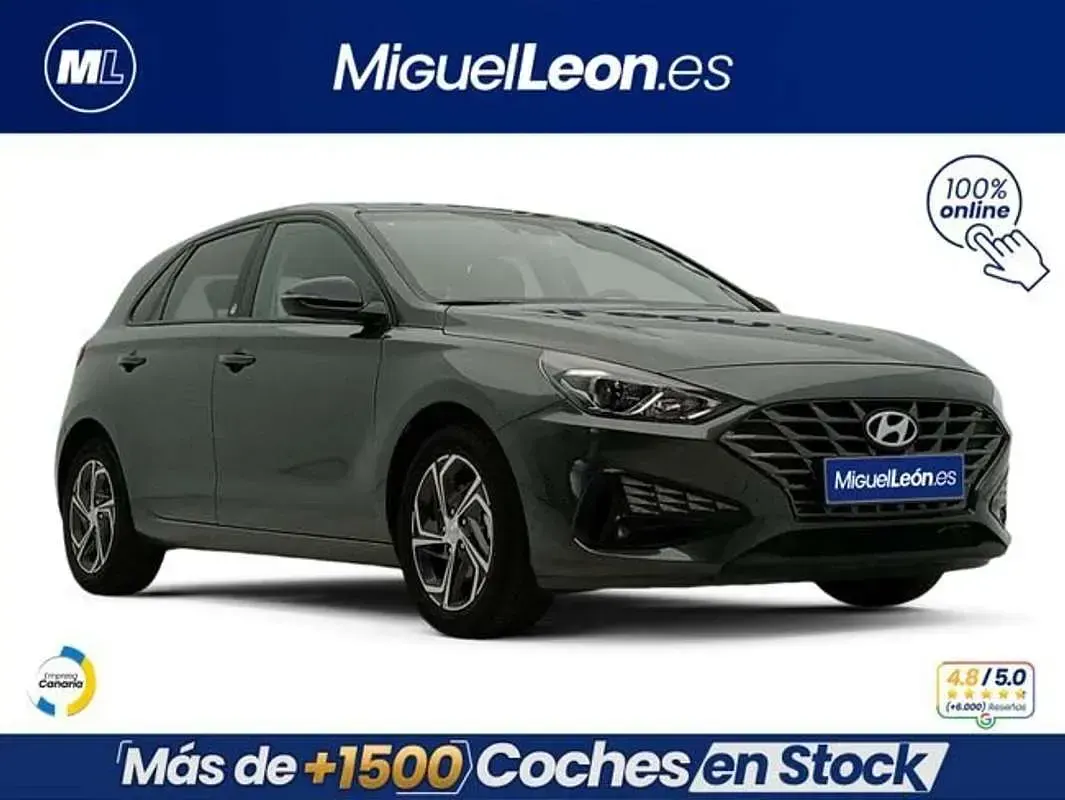 Käytetty Hyundai i30 120 HP (88 kW) 2023 Harmaa Sedan