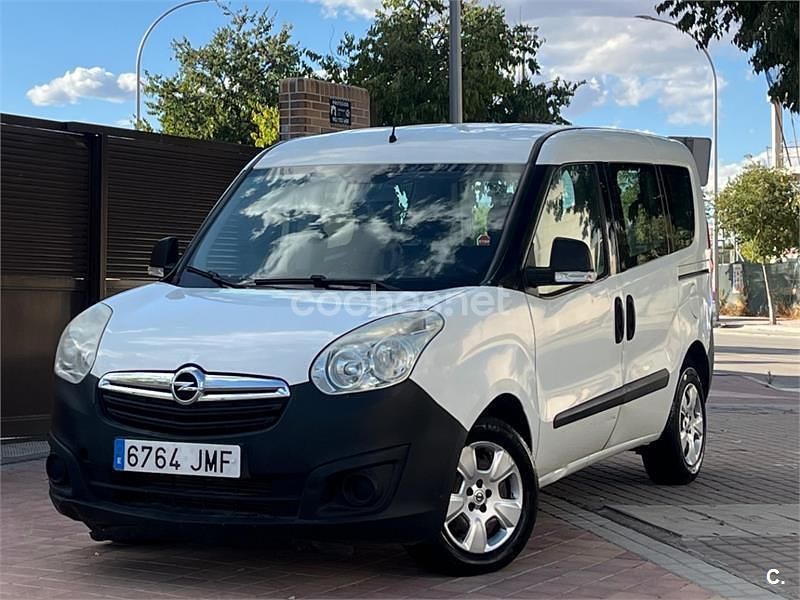 Blanco Usado 2016 Opel Combo Expression Monovolumen | 5800 € (Precio justo) - Imagen 1/4