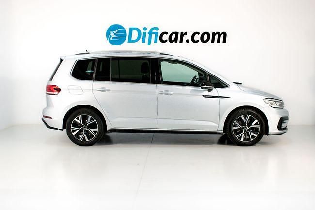 Usado VW Touran R-line 150 CV (110 kW) 2020 Plata Monovolumen