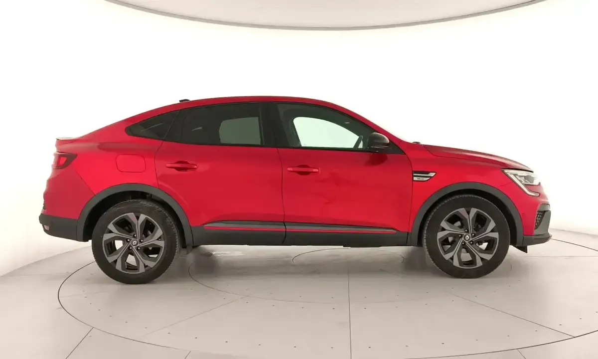 Usado Renault Arkana R.S. 160 CV (117 kW) 2023 Rojo SUV