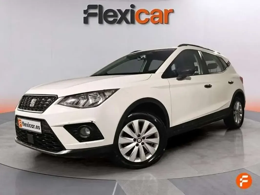 Używany Seat Arona Reference 95 KM (69 kW) 2018 Biały SUV