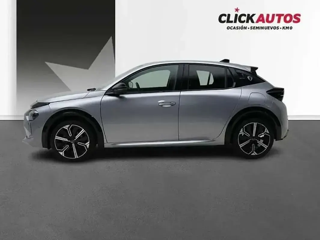 Usado Lancia Ypsilon 101 CV (74 kW) 2025 Plateado Utilitario