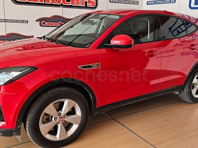 Usado Jaguar E-Pace 163 CV (119 kW) 2022 Rojo SUV