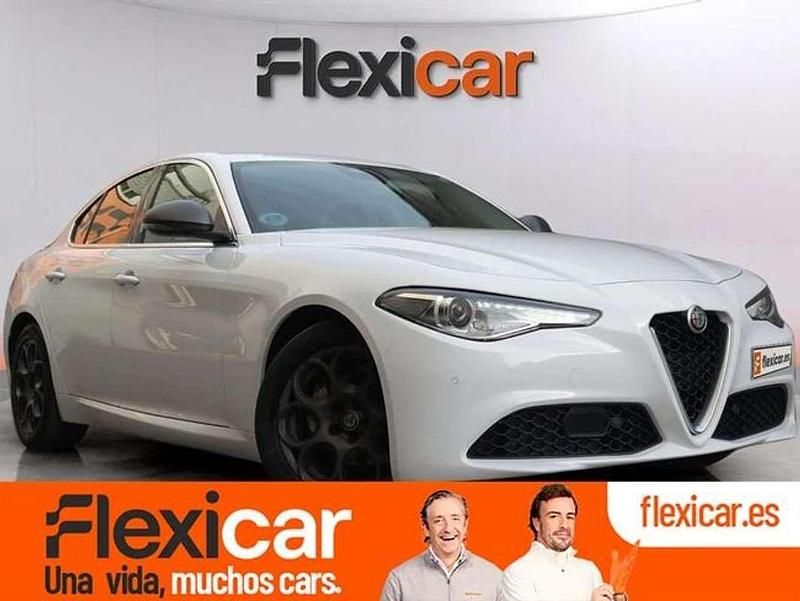 Blanco Usado 2019 Alfa Romeo Giulia Executive Berlina | 26.090 € (Un poco caro) - Imagen 1/4