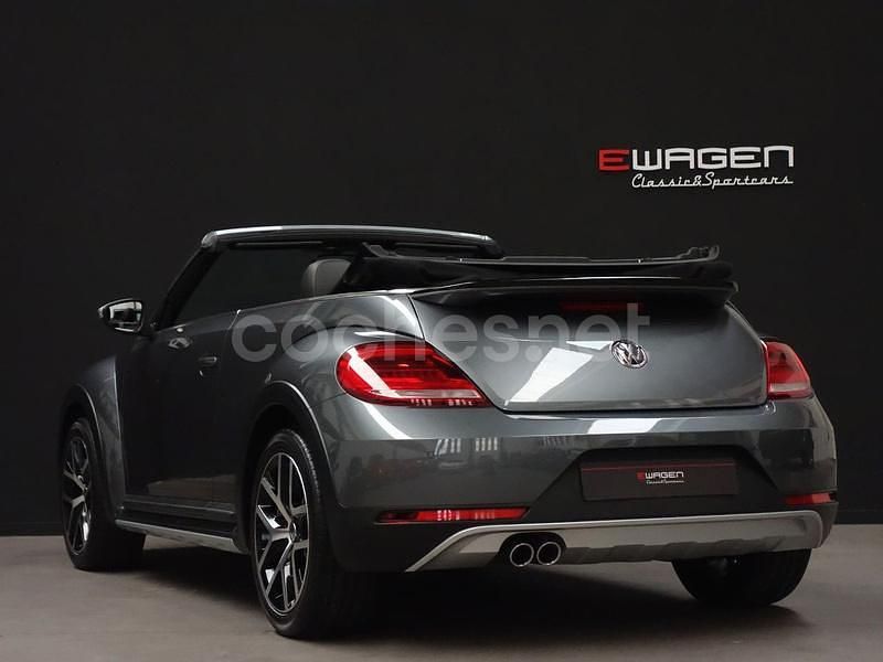Usado VW Beetle Dune 150 CV (110 kW) 2016 Gris / plata Utilitario