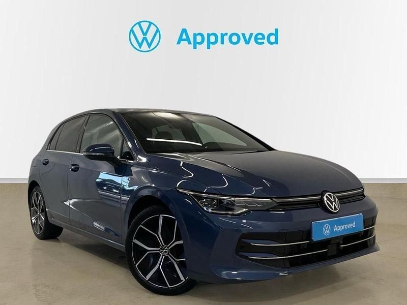 Azul Usado 2024 VW Golf VIII Berlina | 30.490 € (Precio justo) - Imagen 1/4