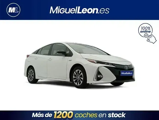 Usado Toyota Prius Advance 122 CV (89 kW) 2022 Blanco Utilitario
