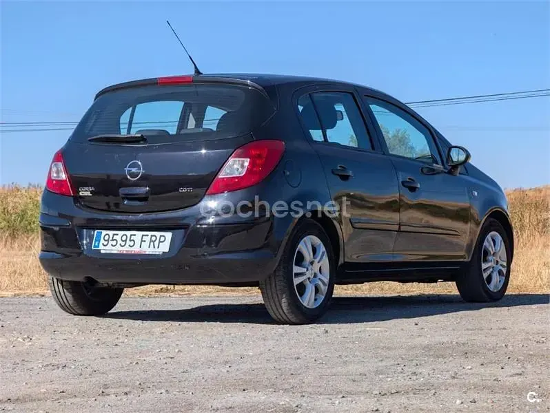 Usado Opel Corsa Enjoy 75 CV (55 kW) 2007 Negro Utilitario