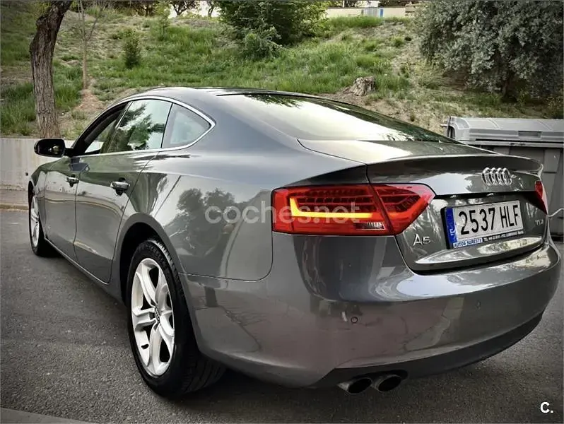 Usado Audi A5 Sportback 143 CV (105 kW) 2012 Gris / plata Utilitario