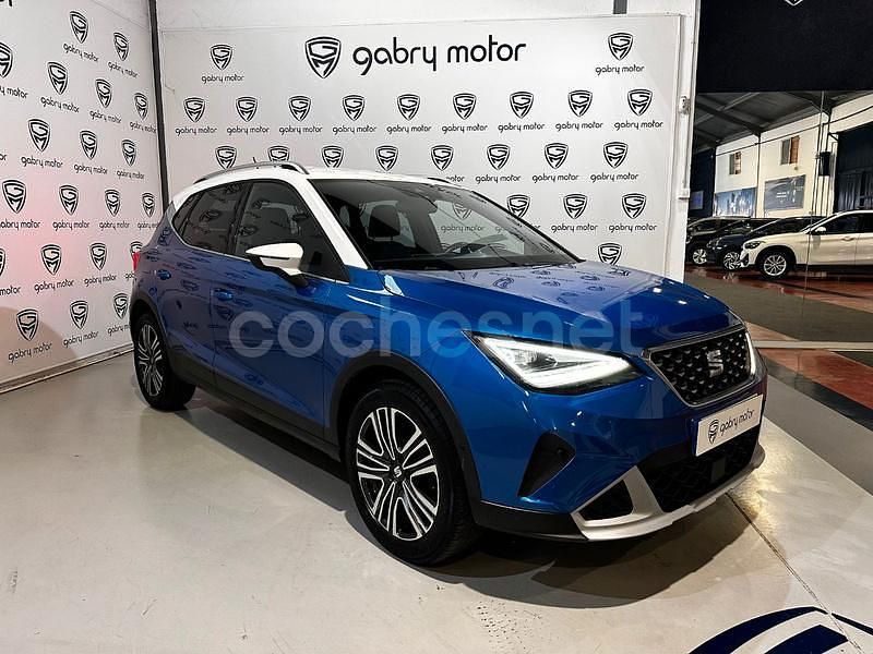 Usado Seat Arona Xperience 110 CV (80 kW) 2023 Azul SUV