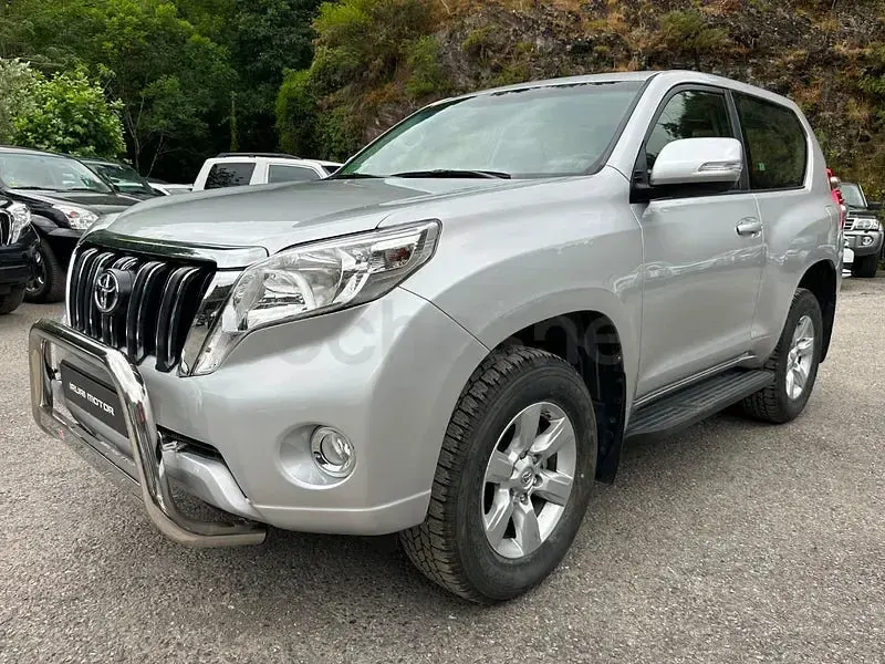 Usado Toyota Land Cruiser 177 CV (130 kW) 2017 Gris / plata SUV