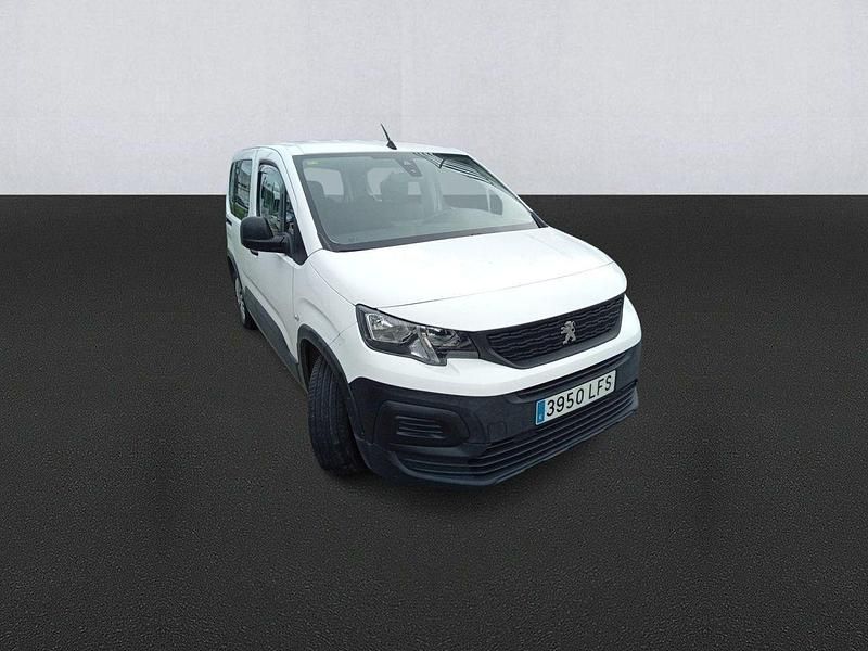 Usado Peugeot Rifter Access 100 CV (73 kW) 2020 Blanco Monovolumen