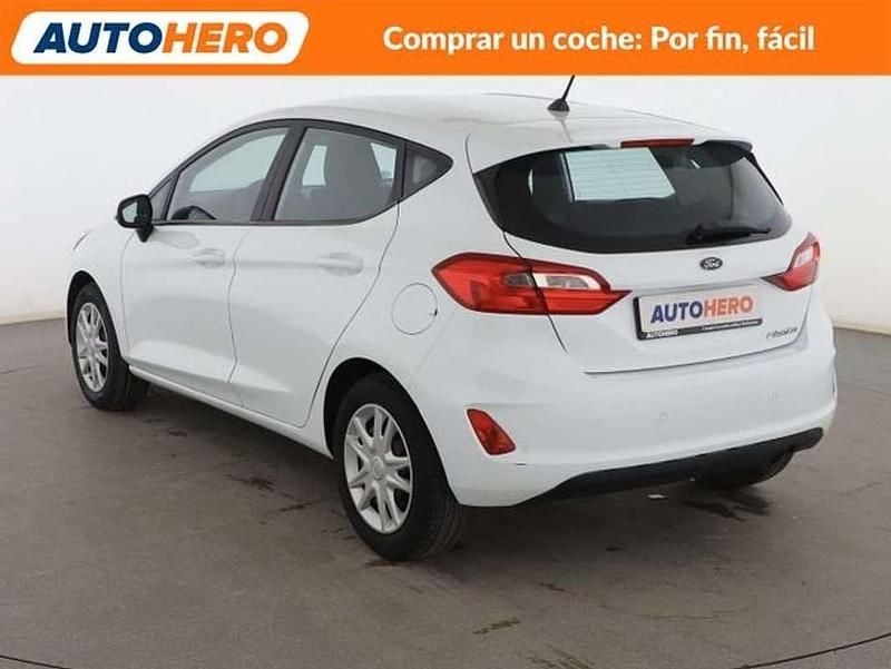 Usado Ford Fiesta Trend 101 CV (74 kW) 2019 Blanco Utilitario